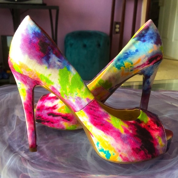 GUESS PATCHES STILETTO PEEP TOE PLATFORM PUMPS • sz 6.5M - Picture 16 of 17